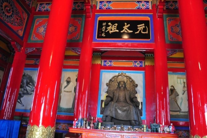 对不起,我要去乌兰浩特了,别再找我了!