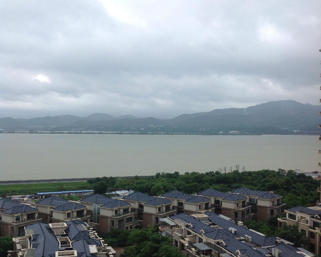 来几张照片瞅瞅