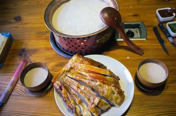 对不起,我要去乌兰浩特了,别再找我了!