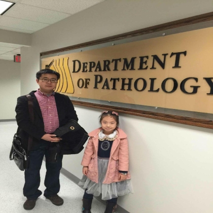 正式进入UPMC；女儿就读公立小学。